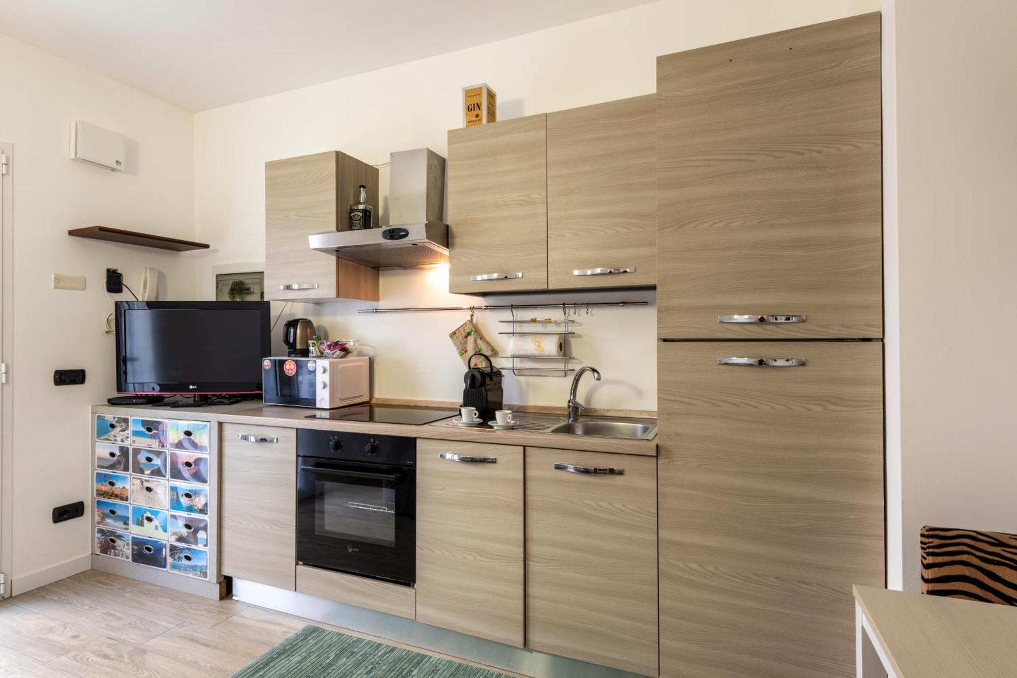 Bnbutler - Archimede 53 - Bright Studio Milaan Buitenkant foto
