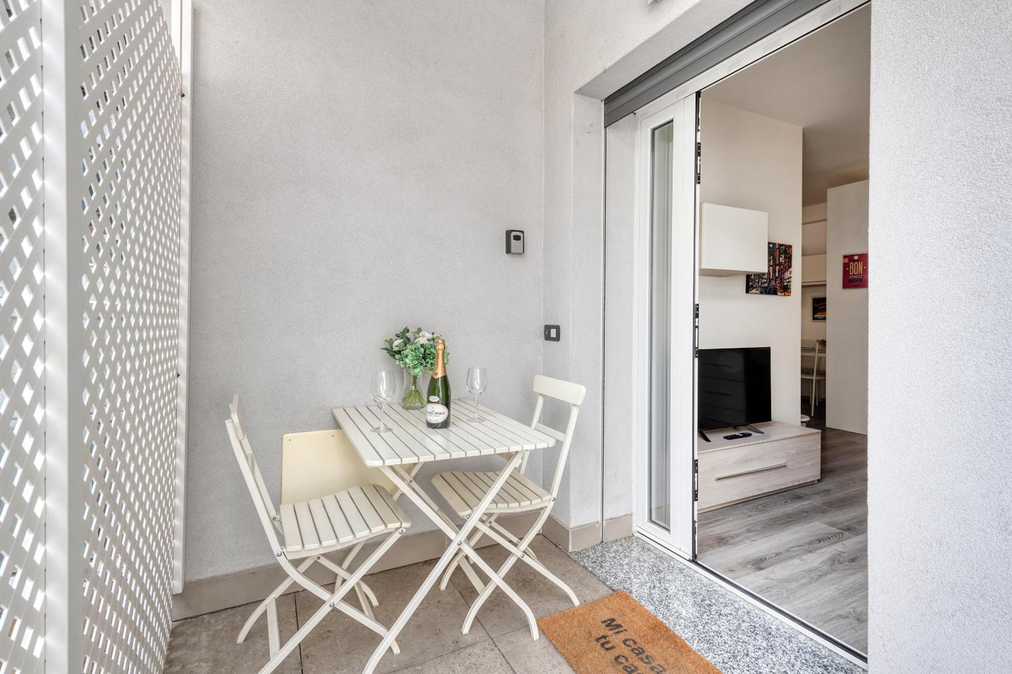 Bnbutler - Archimede 53 - Bright Studio Milaan Buitenkant foto