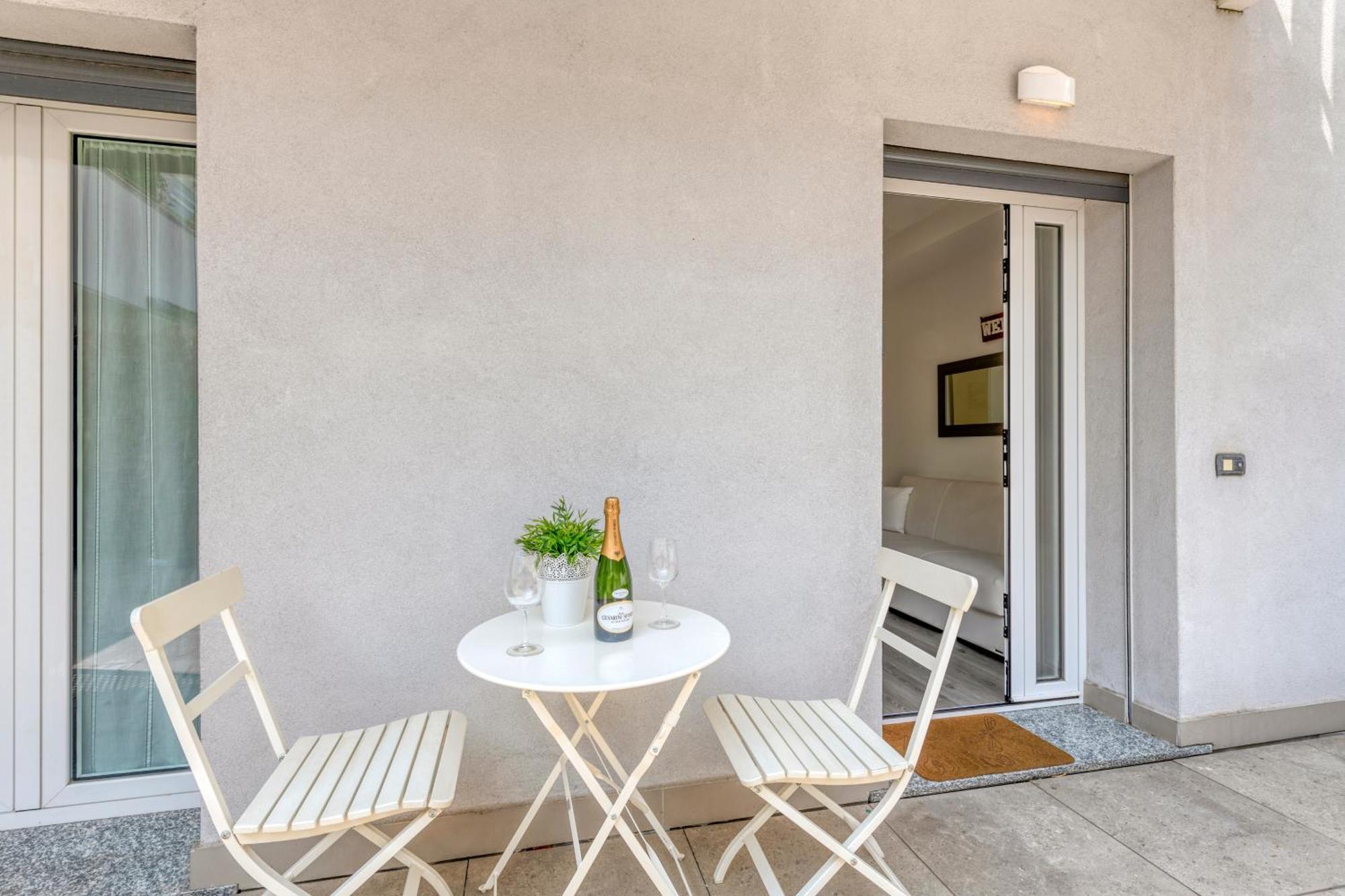 Bnbutler - Archimede 53 - Bright Studio Milaan Buitenkant foto